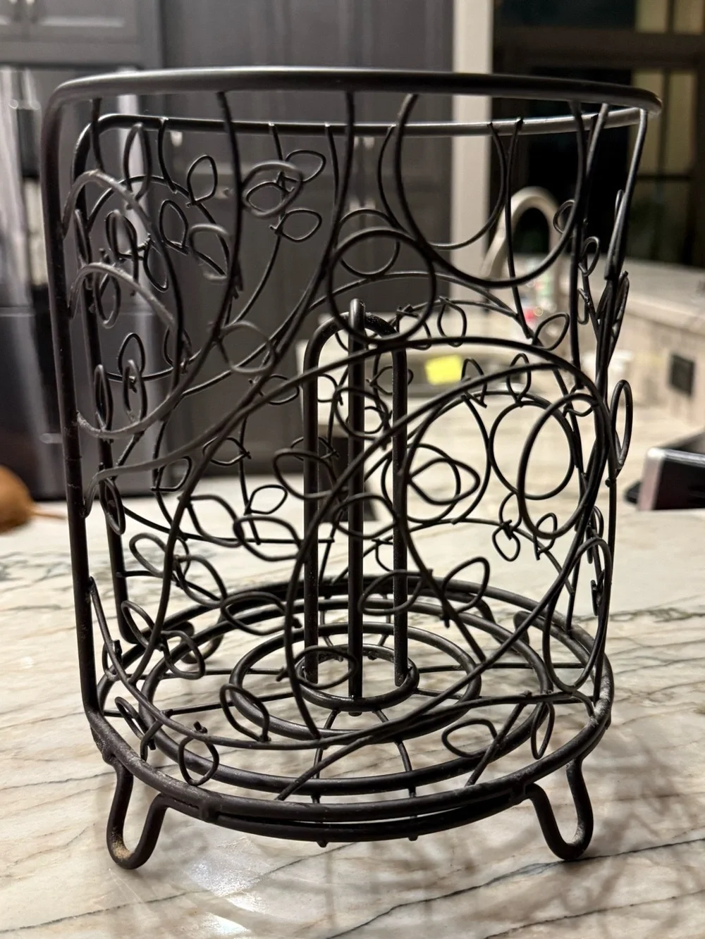 Decorative Black Wire Paper Towel Holder